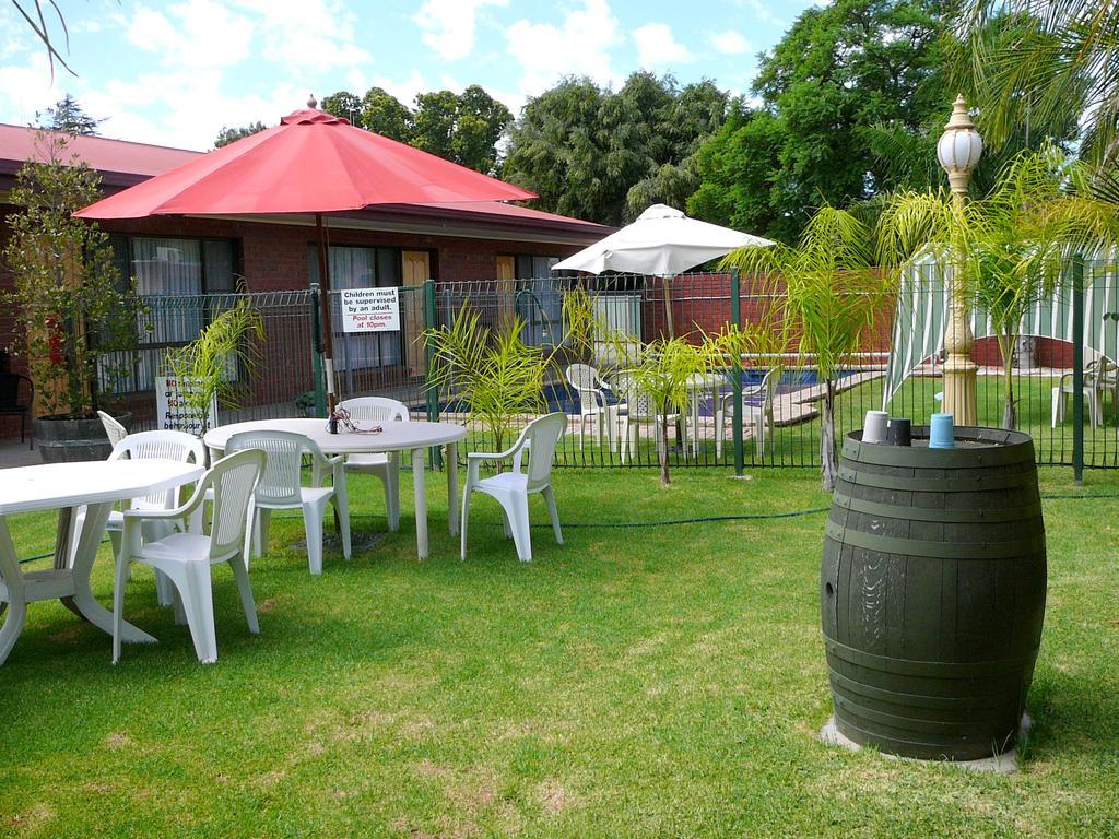 Murray River Motel Swan Hill Bagian luar foto